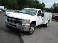 Summit White - Silverado 3500HD Regular Cab 4x4 Chassis Photo No. 2