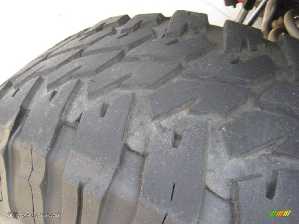 2004 Wrangler SE 4x4 - Solar Yellow / Dark Slate Gray photo #18