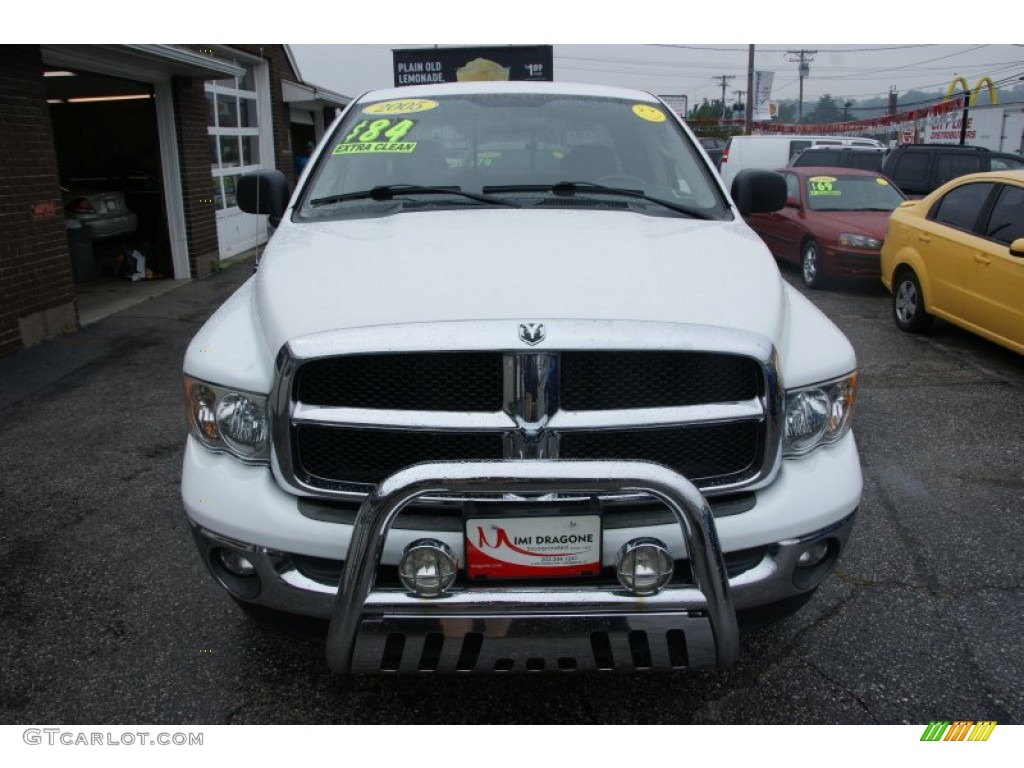 2005 Ram 1500 ST Quad Cab 4x4 - Bright White / Dark Slate Gray photo #2