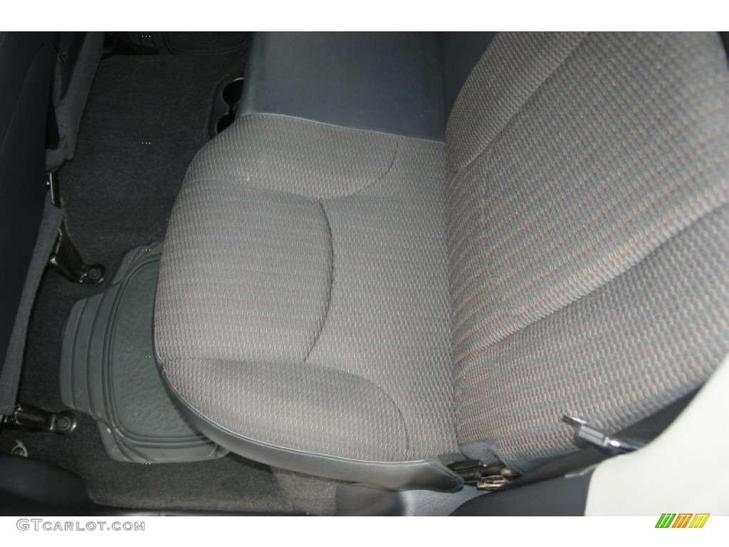 2005 Ram 1500 ST Quad Cab 4x4 - Bright White / Dark Slate Gray photo #12