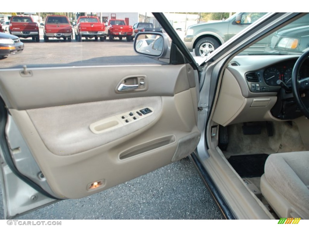 1997 Honda Accord SE Sedan Ivory Door Panel Photo #53512180