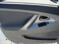 Super White - Camry SE Photo No. 6