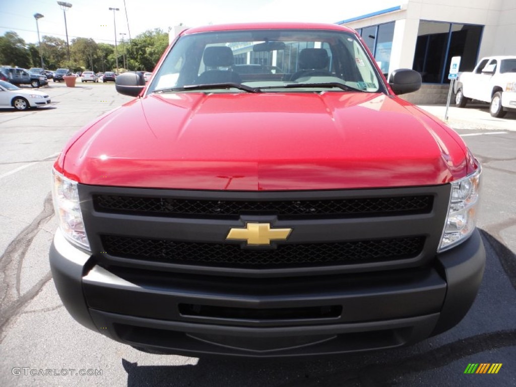 2011 Silverado 1500 Regular Cab - Victory Red / Dark Titanium photo #2