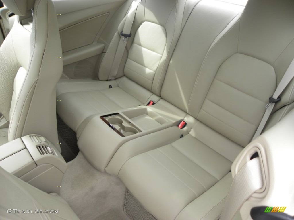 Almond Beige Interior 2010 Mercedes-Benz E 550 Coupe Photo #53515444