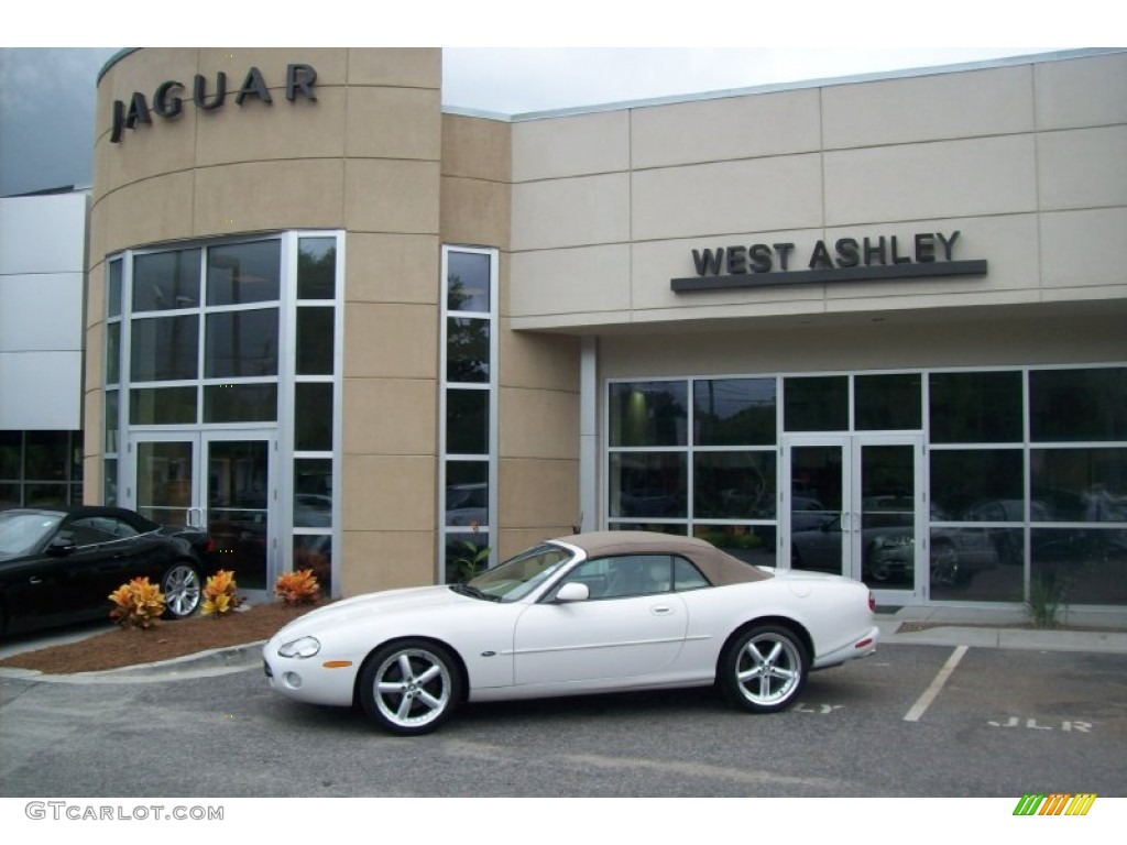 White Onyx Jaguar XK