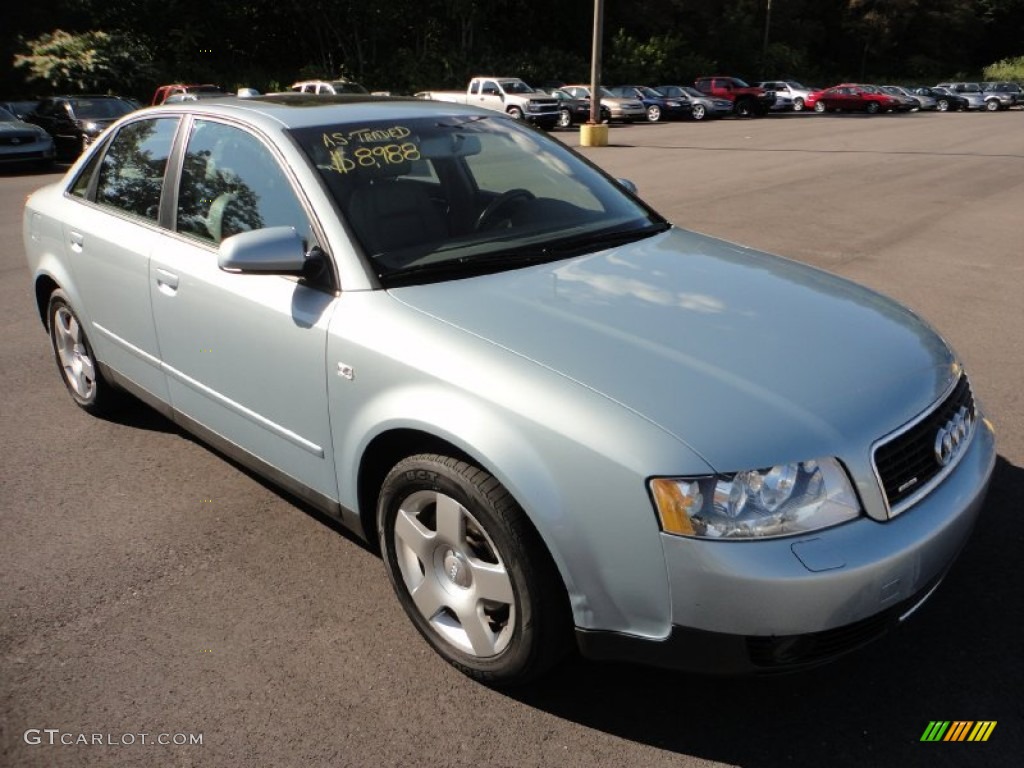2004 A4 1.8T quattro Sedan - Light Silver Metallic / Platinum photo #1