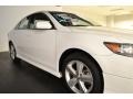 Super White - Camry SE Photo No. 6