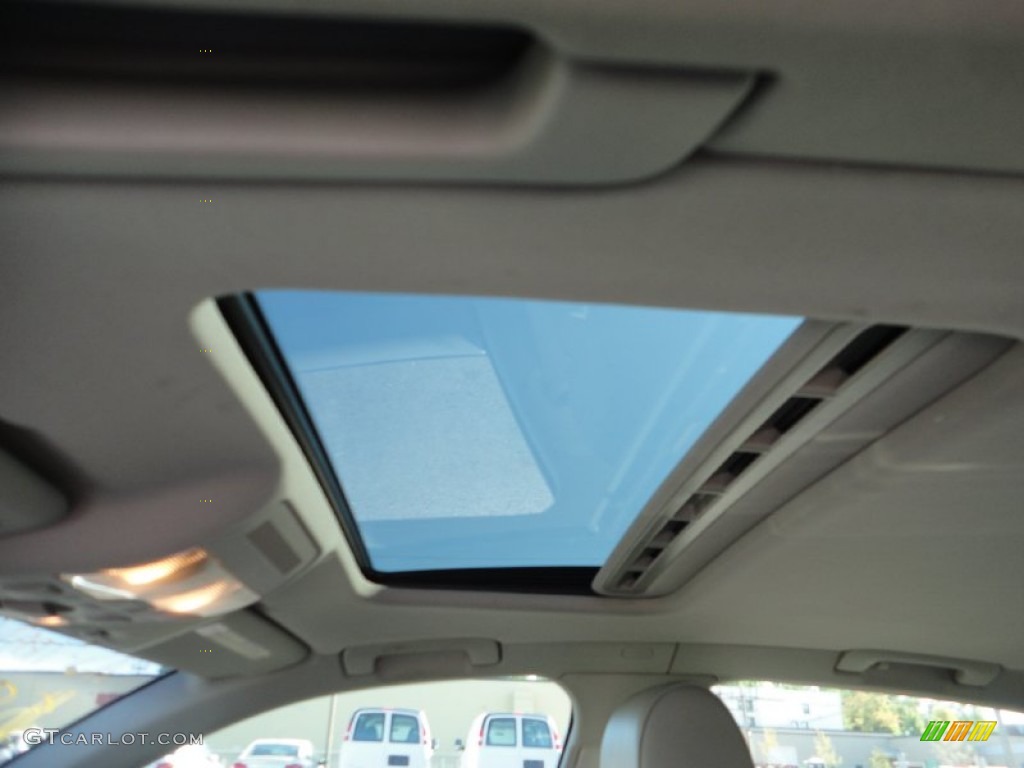 2004 A4 1.8T quattro Sedan - Light Silver Metallic / Platinum photo #11