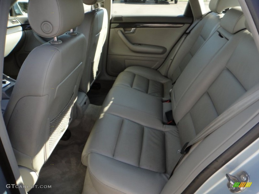 2004 A4 1.8T quattro Sedan - Light Silver Metallic / Platinum photo #12