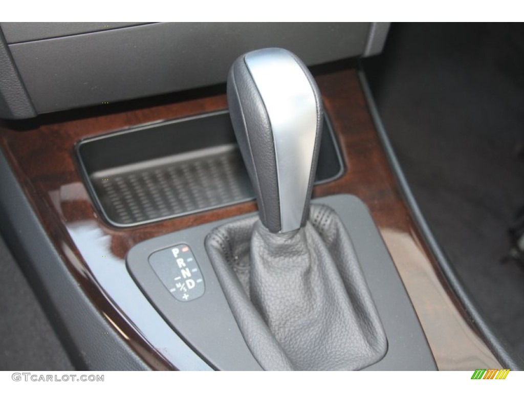 2011 3 Series 335i Sedan - Deep Sea Blue Metallic / Oyster/Black Dakota Leather photo #17