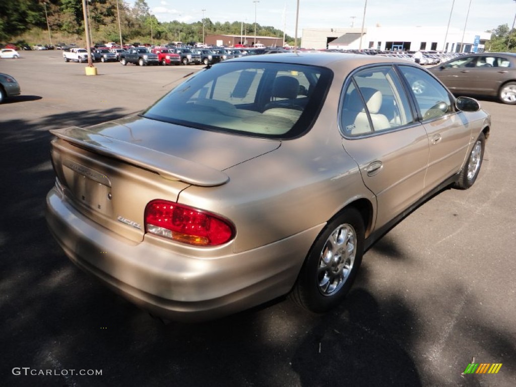 2001 Intrigue GLS - Sandstone / Neutral photo #6