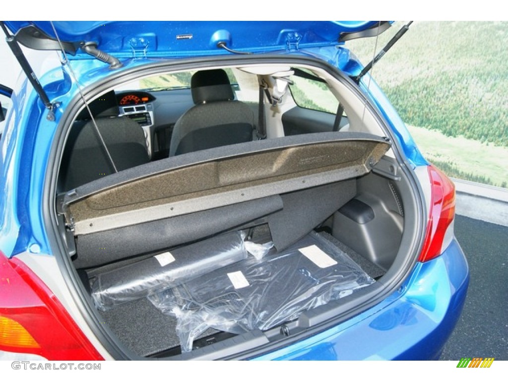 2011 Toyota Yaris 3 Door Liftback Trunk Photos
