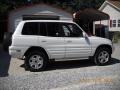 Natural White - RAV4 4WD Photo No. 5