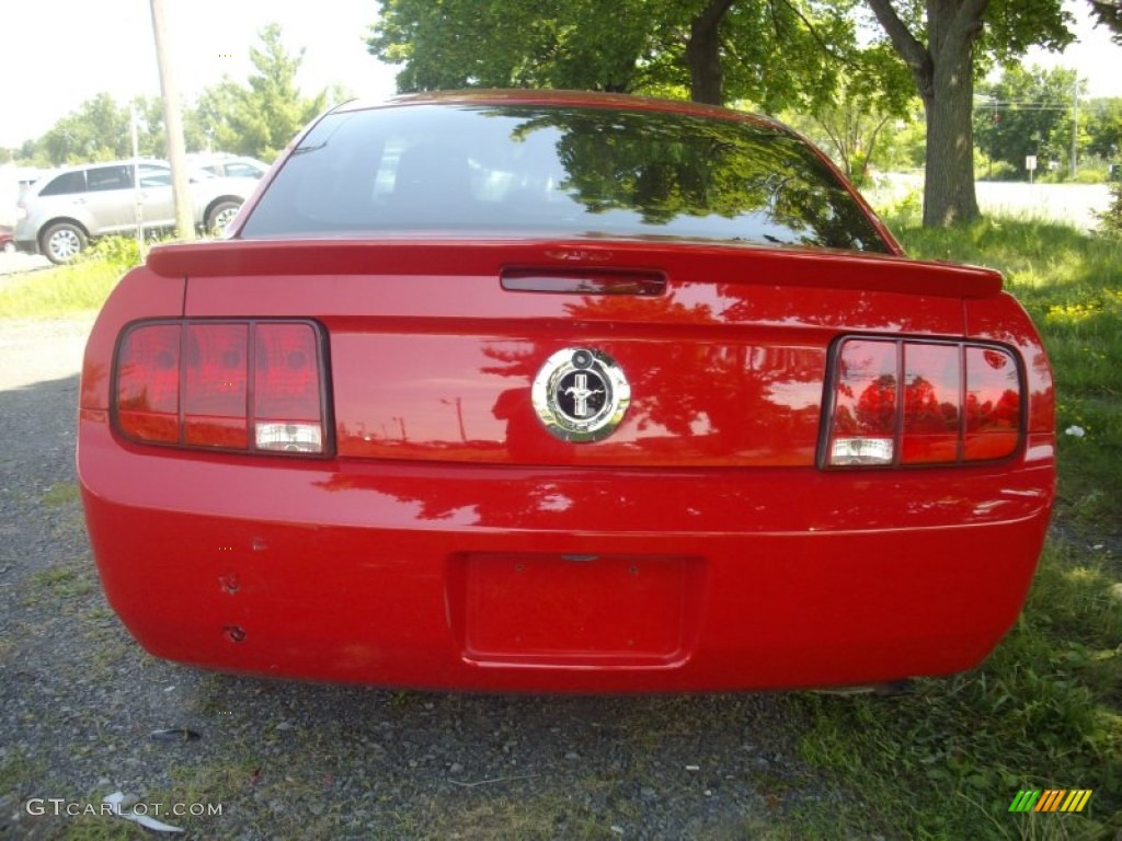 2007 Mustang V6 Deluxe Coupe - Torch Red / Dark Charcoal photo #4
