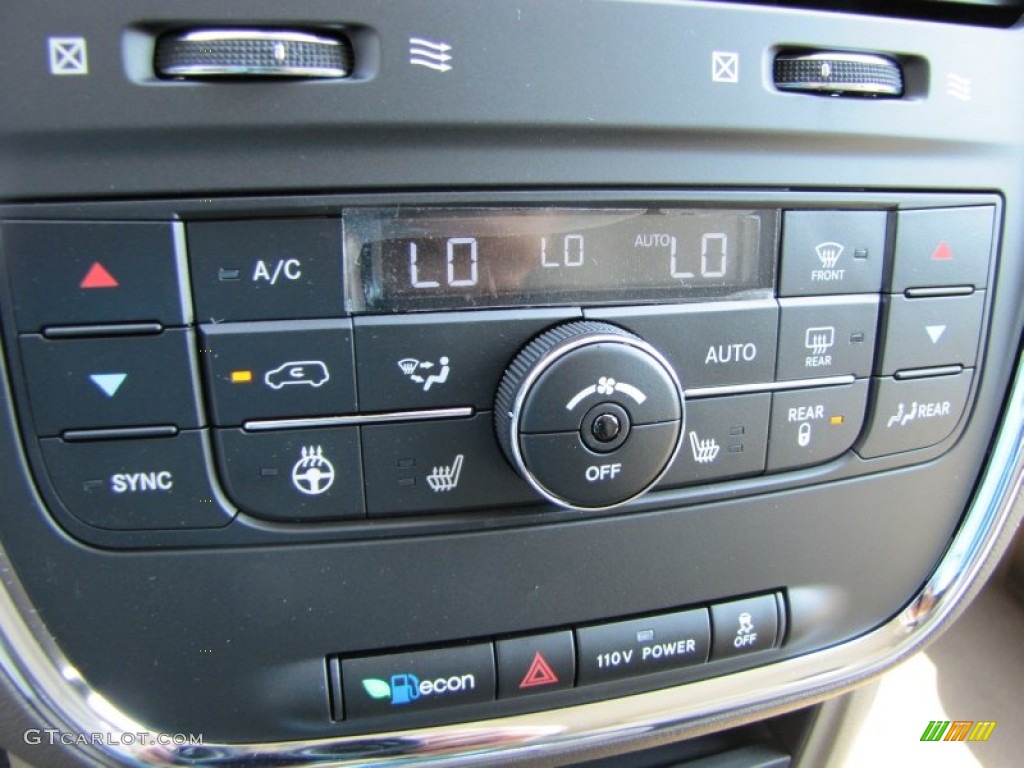 2012 Chrysler Town & Country Touring Controls Photo #53530704