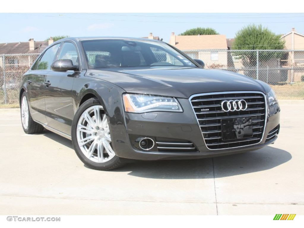 Oolong Grey Metallic Audi A8