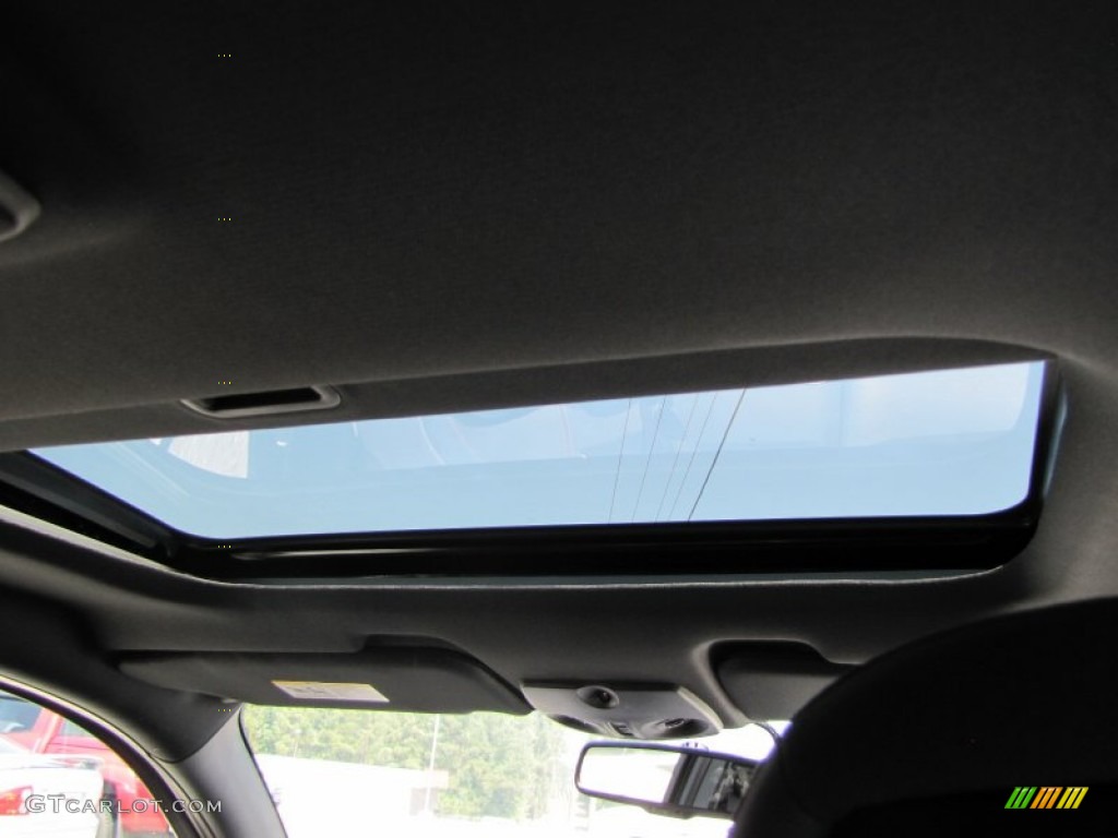 2012 Dodge Avenger SXT Plus Sunroof Photos