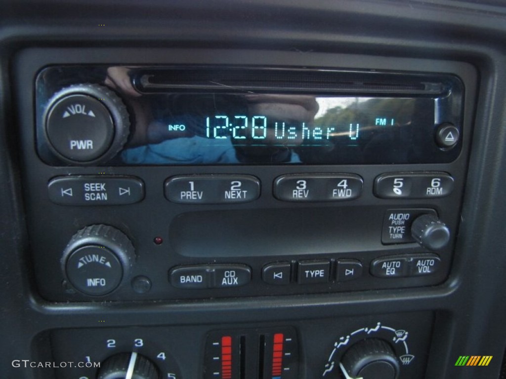 2006 Chevrolet Silverado 1500 LS Crew Cab 4x4 Audio System Photo #53532333