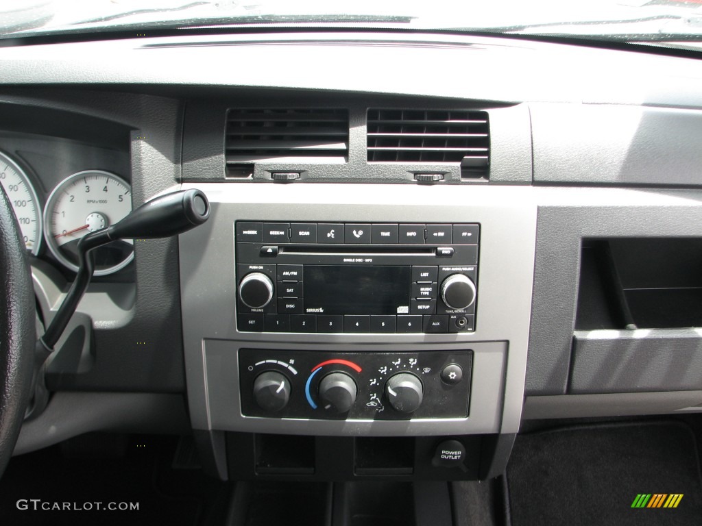 2008 Dodge Dakota SLT Extended Cab Audio System Photo #53533673