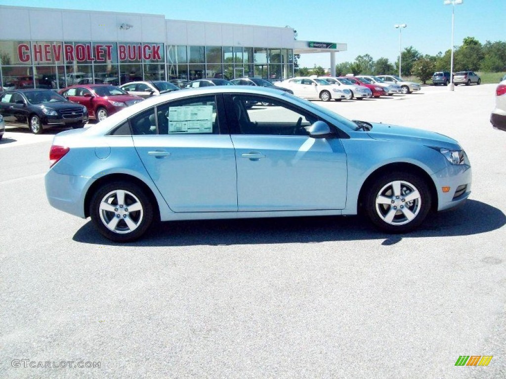 2011 Cruze LT - Ice Blue Metallic / Medium Titanium photo #3