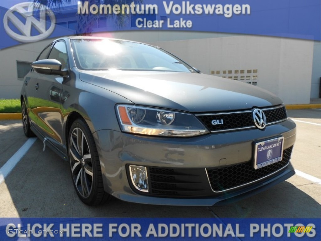 Platinum Gray Metallic Volkswagen Jetta