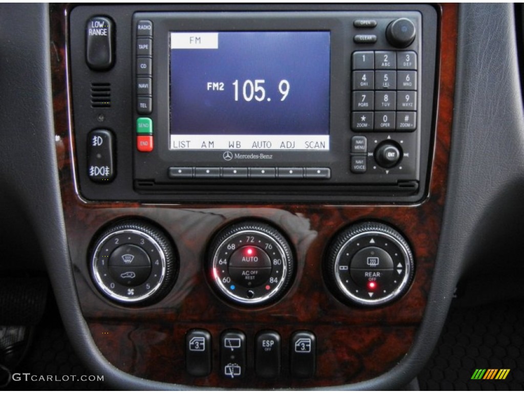 2002 Mercedes-Benz ML 320 4Matic Controls Photos