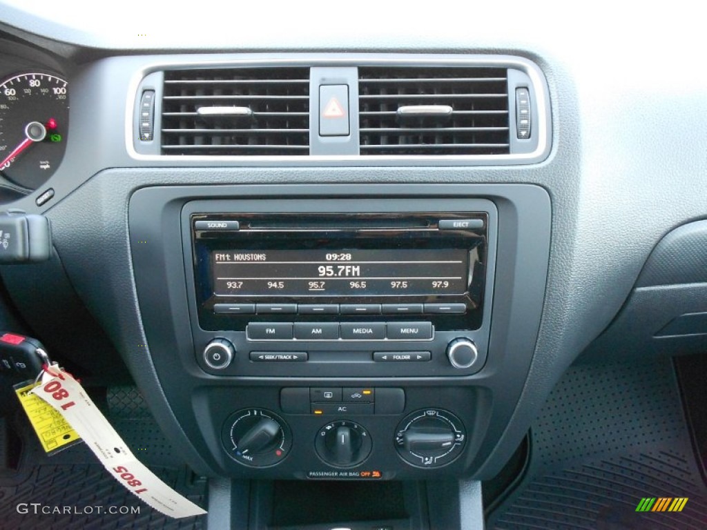 2012 Volkswagen Jetta S Sedan Controls Photo #53536601