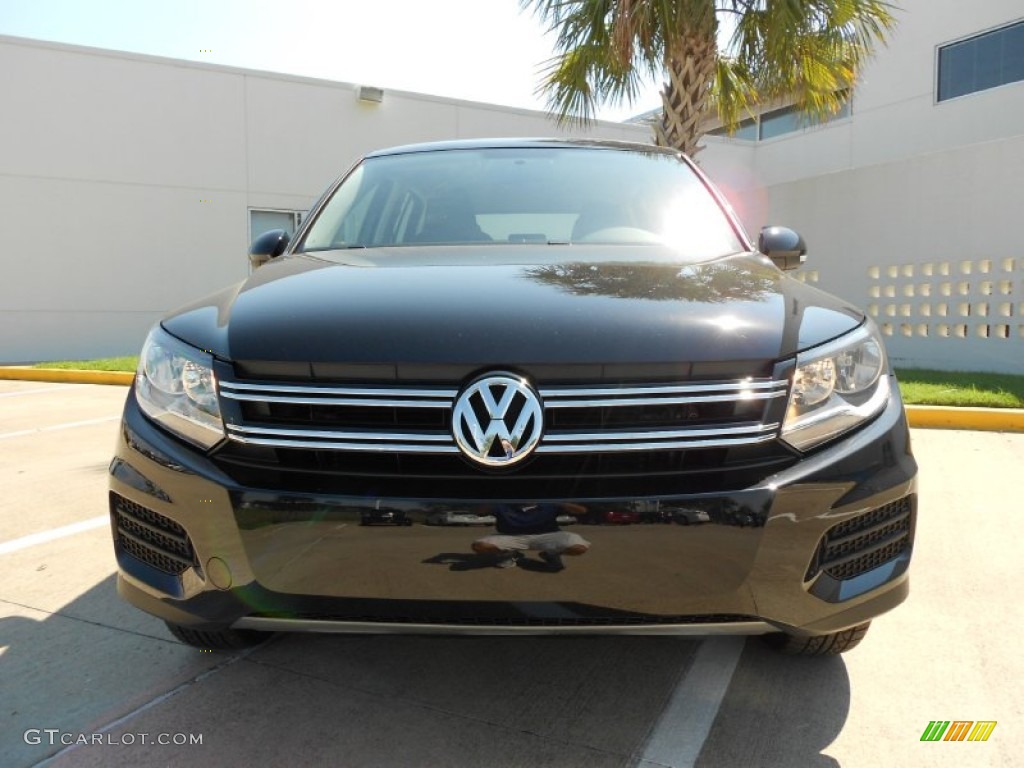 2012 Tiguan S - Deep Black Metallic / Black photo #2