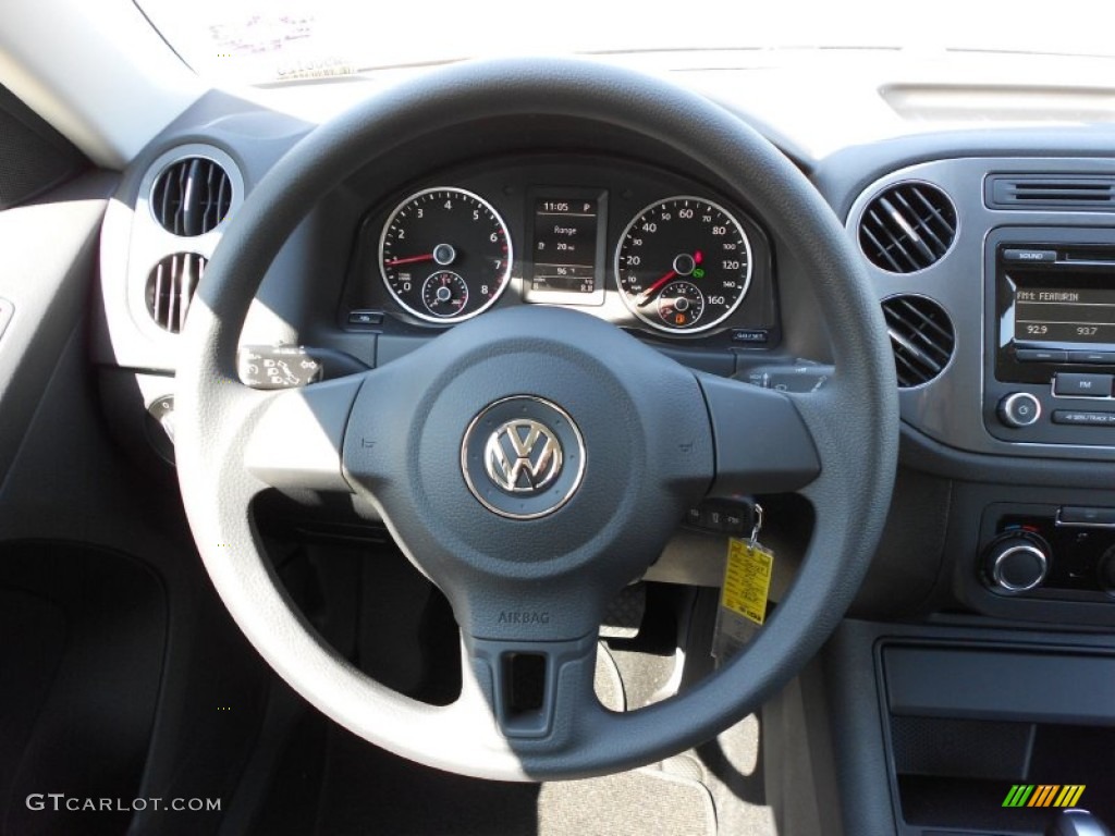 2012 Tiguan S - Deep Black Metallic / Black photo #16