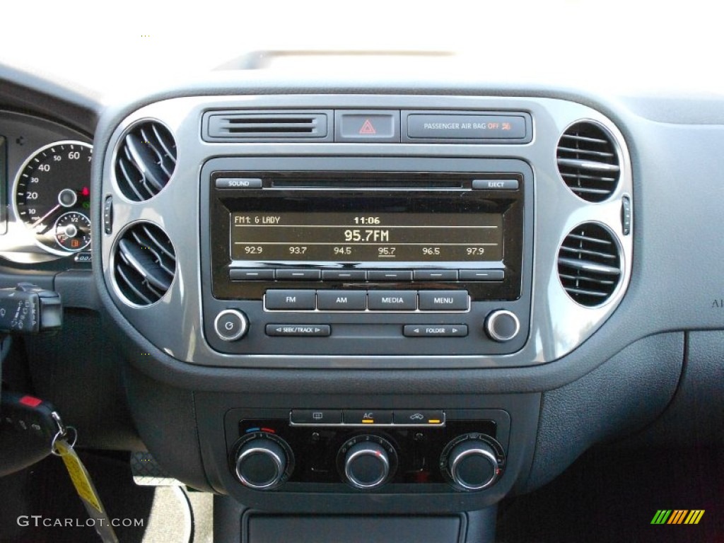 2012 Tiguan S - Deep Black Metallic / Black photo #17