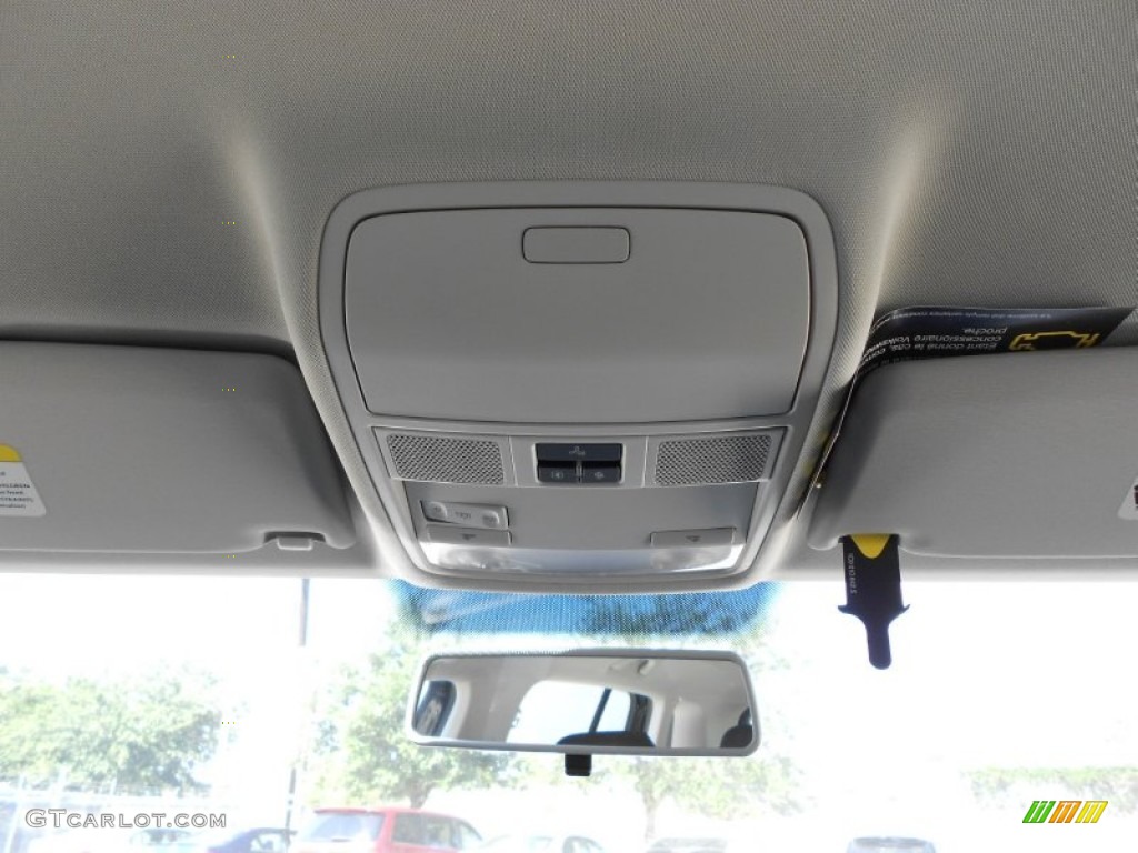 2012 Tiguan S - Deep Black Metallic / Black photo #19