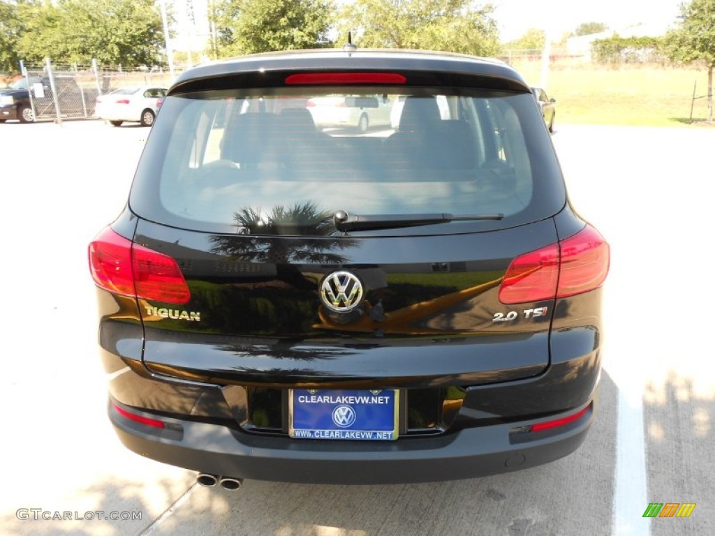 2012 Tiguan S - Deep Black Metallic / Black photo #6