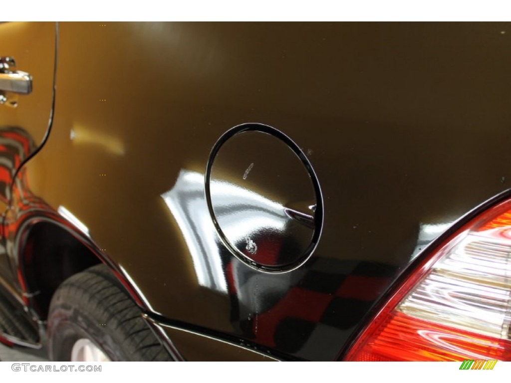 2005 ML 350 4Matic - Black / Ash photo #29