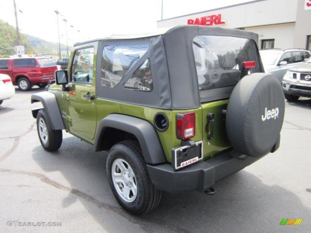 2010 Wrangler Sport 4x4 - Rescue Green Metallic / Dark Slate Gray/Medium Slate Gray photo #5