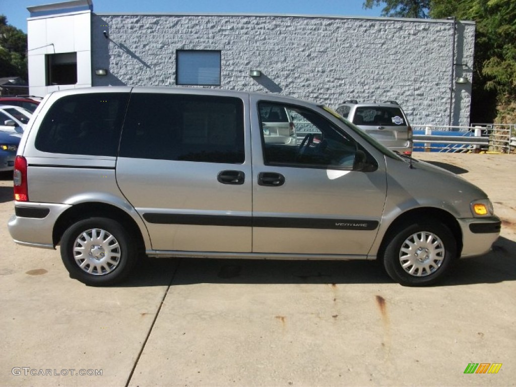 Silverstone Metallic 2004 Chevrolet Venture LS Exterior Photo #53549060