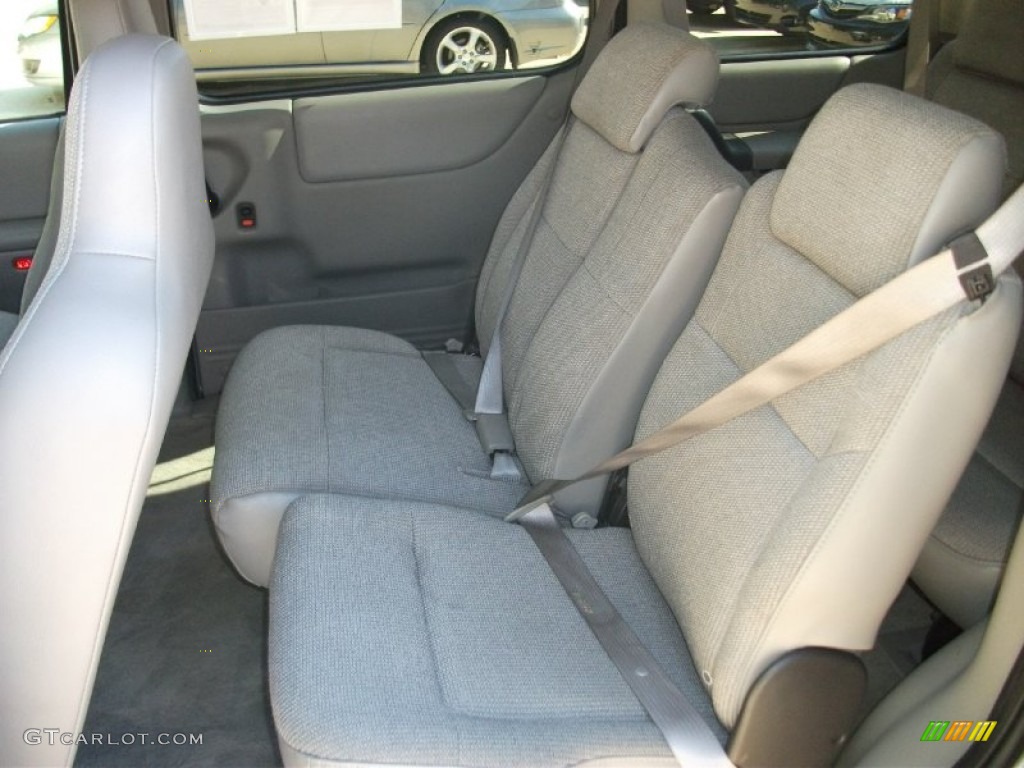 Medium Gray Interior 2004 Chevrolet Venture LS Photo #53549183