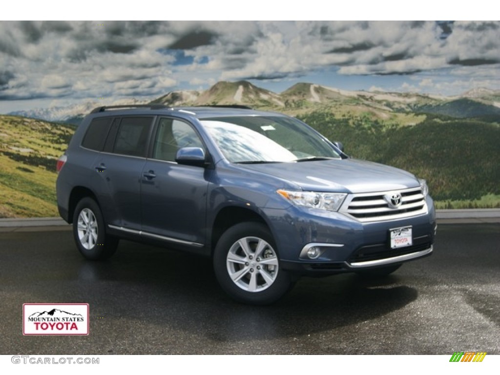 Shoreline Blue Pearl Toyota Highlander