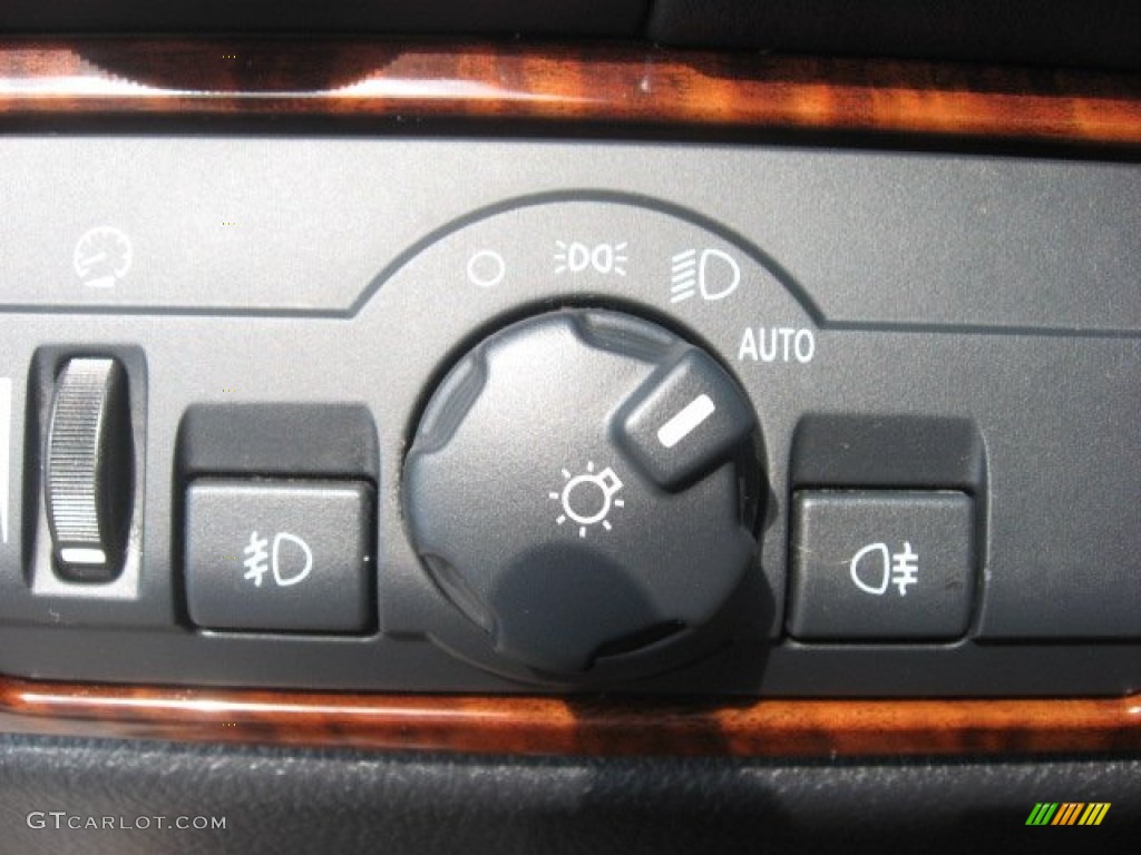 2008 Land Rover LR2 SE Controls Photo #53553845