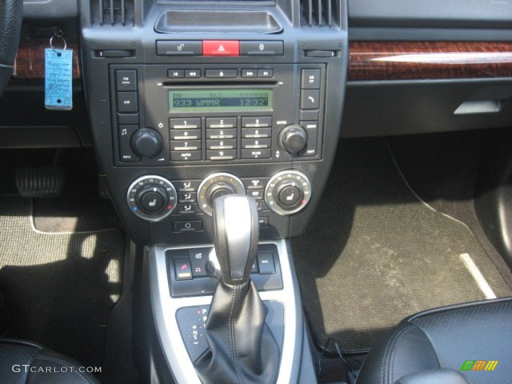 2008 Land Rover LR2 SE Controls Photo #53553873