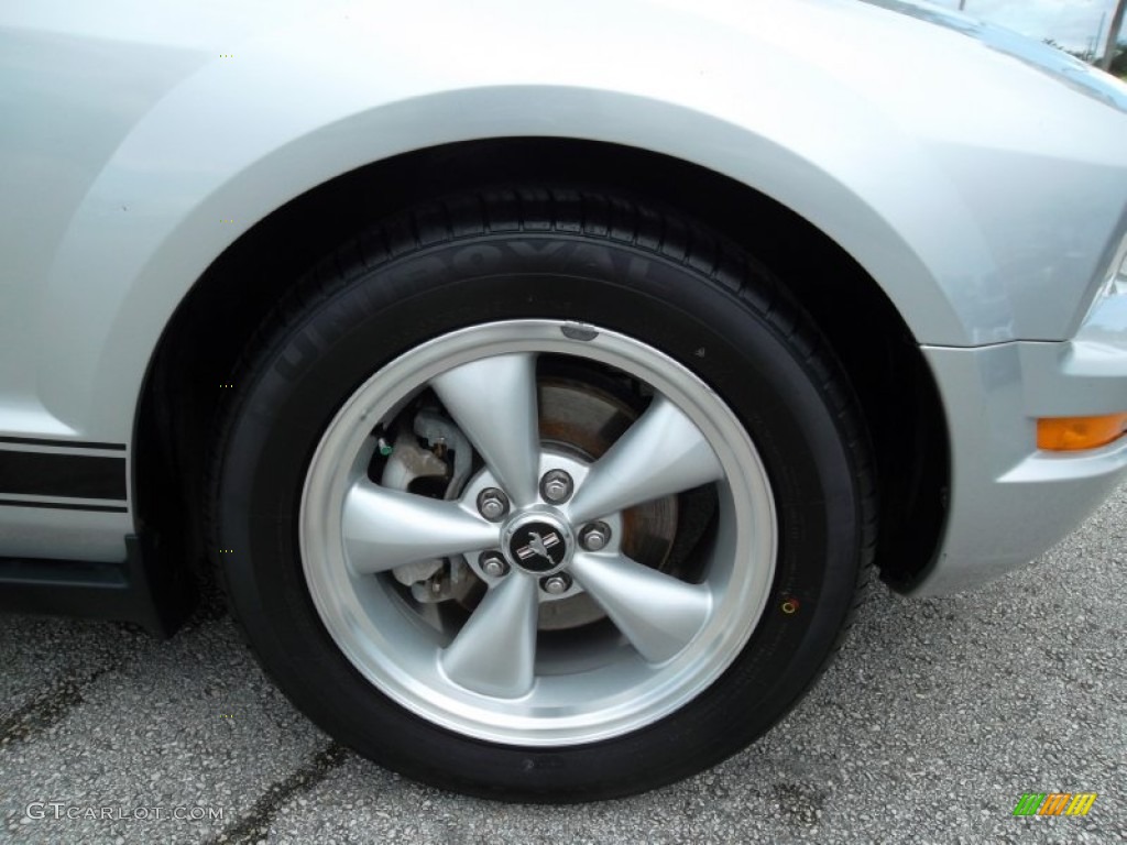 2009 Mustang V6 Premium Coupe - Brilliant Silver Metallic / Dark Charcoal photo #3