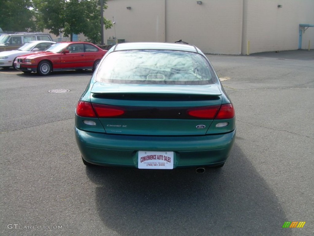 1998 Escort SE Sedan - Pacific Green Metallic / Beige photo #7