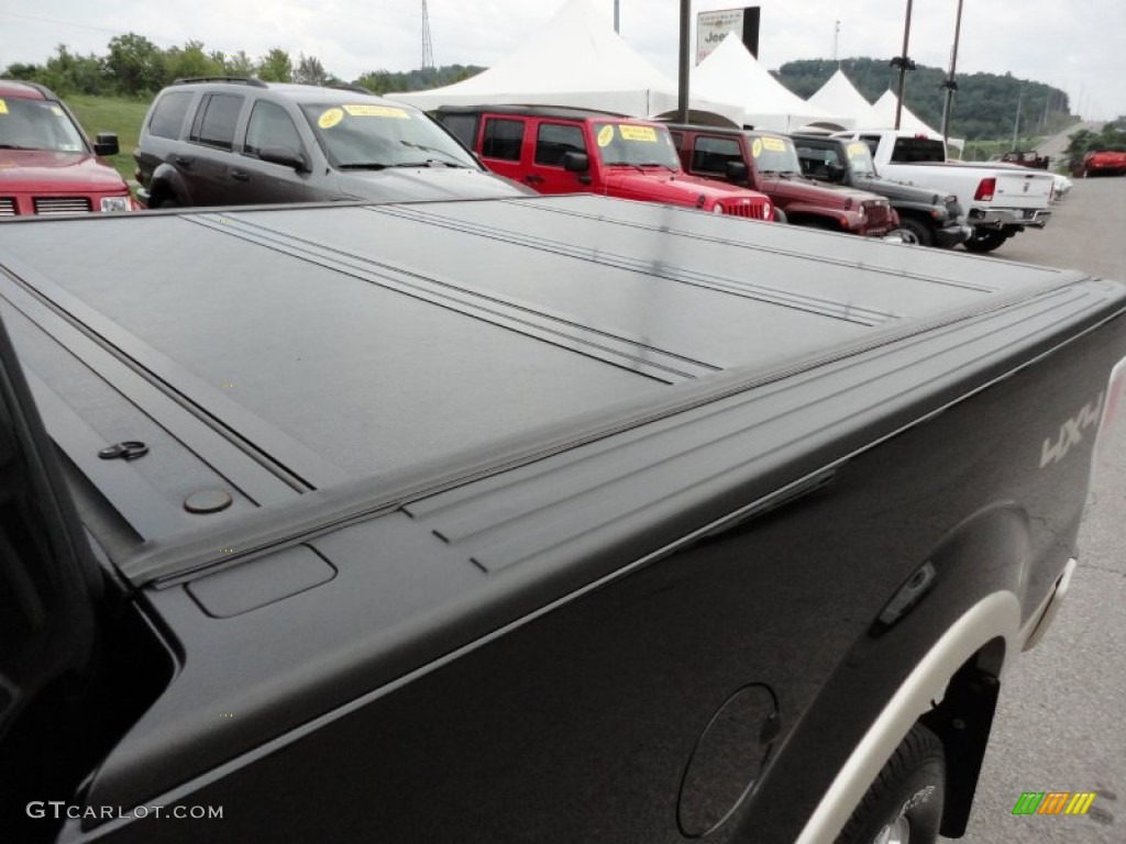 2010 F150 Lariat SuperCab 4x4 - Tuxedo Black / Black photo #13