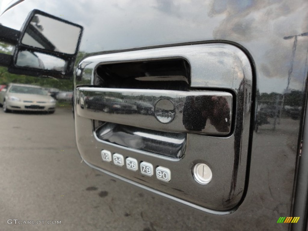 2010 F150 Lariat SuperCab 4x4 - Tuxedo Black / Black photo #14
