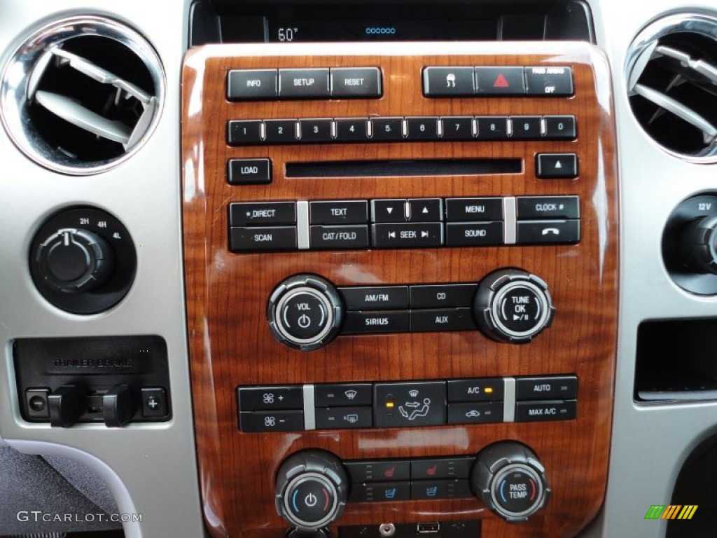 2010 F150 Lariat SuperCab 4x4 - Tuxedo Black / Black photo #24