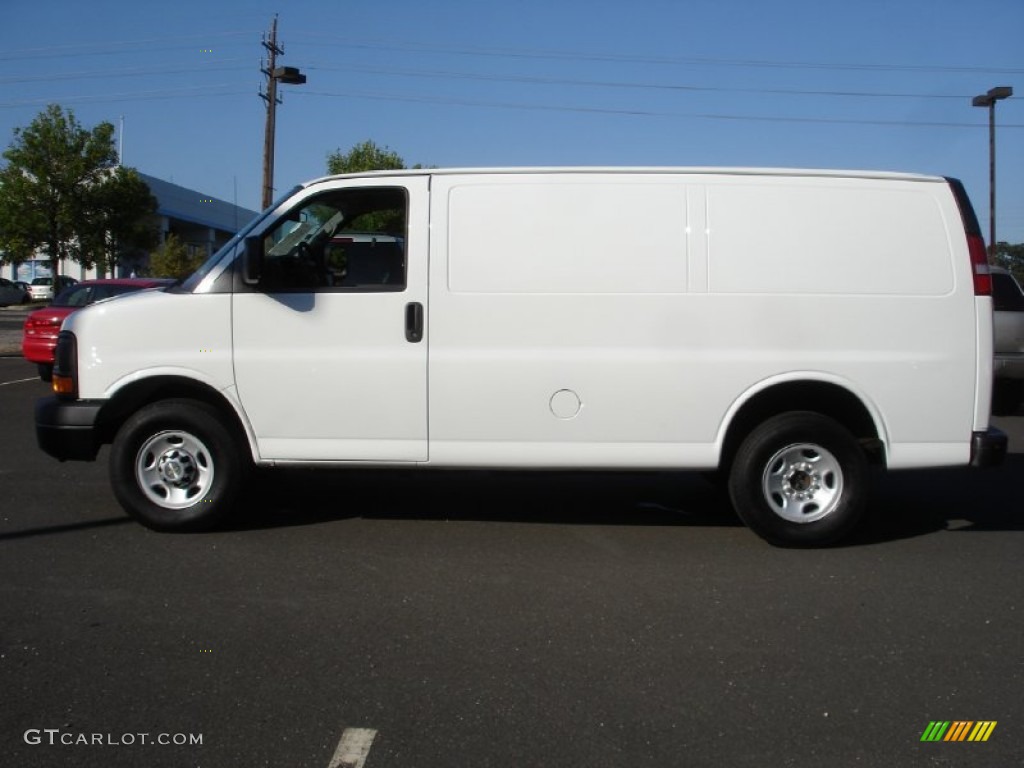 Summit White 2011 Chevrolet Express 2500 Work Van Exterior Photo #53557347