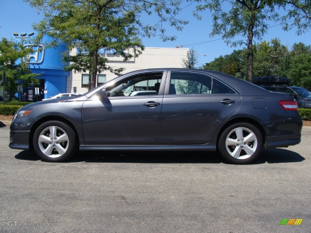 2010 Camry SE - Magnetic Gray Metallic / Dark Charcoal photo #1