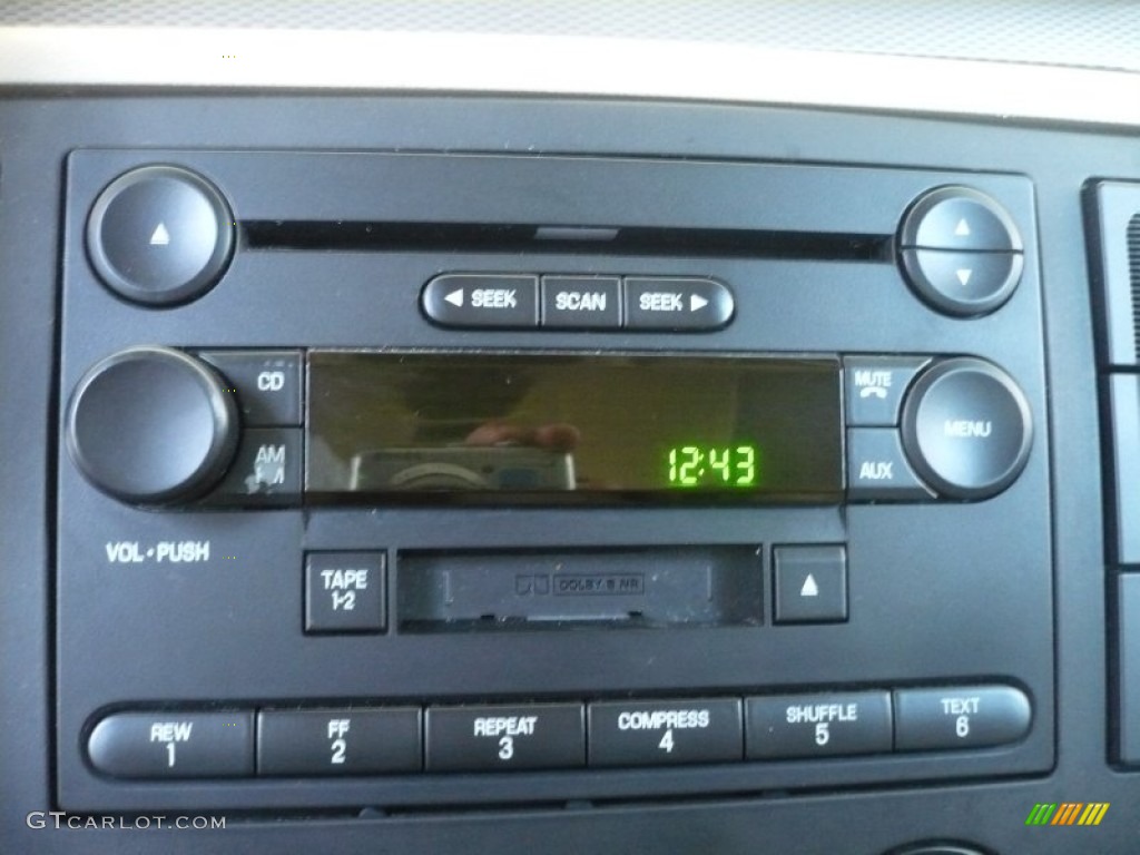 2005 Ford Freestar SES Controls Photo #53559933