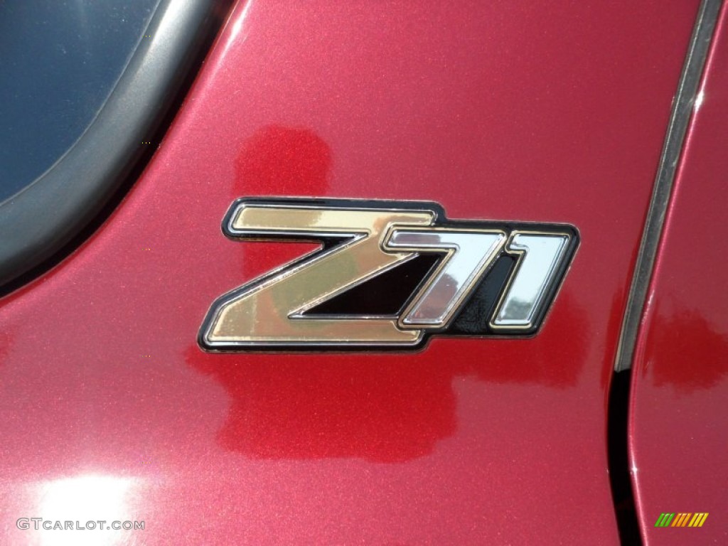 2004 Tahoe Z71 4x4 - Sport Red Metallic / Gray/Dark Charcoal photo #19