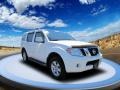 White Frost - Pathfinder SE 4x4 Photo No. 5