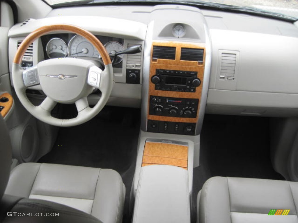 2007 Aspen Limited 4WD - Light Khaki Beige Metallic / Dark Khaki/Light Graystone photo #5